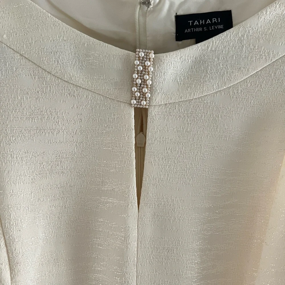 Elegant Pale Yellow Sleeveless Dress TAHARI New with Tags Size 12 - Picture 4 of 9